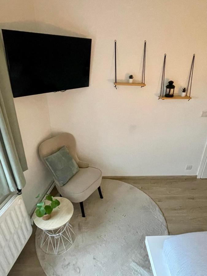 Le Revella Bed and Breakfast Profondeville Buitenkant foto